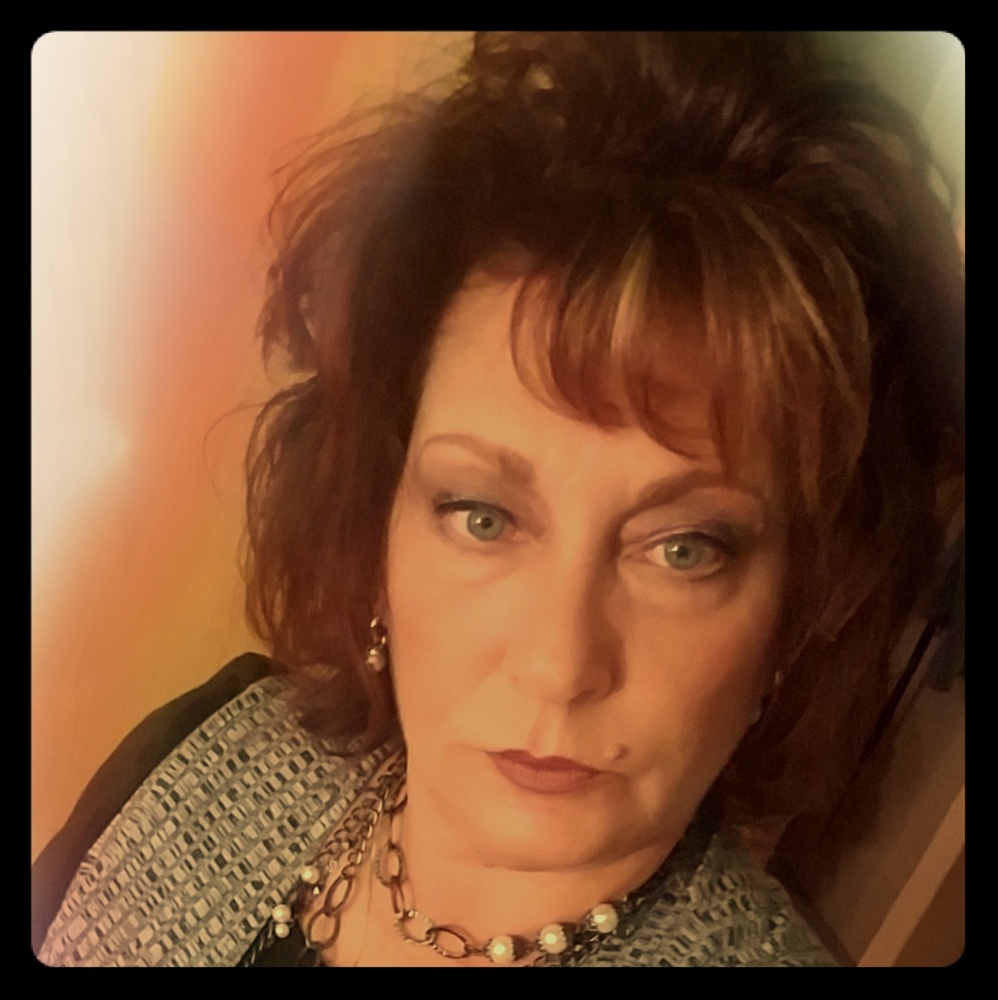 Meet your Posher, Paula